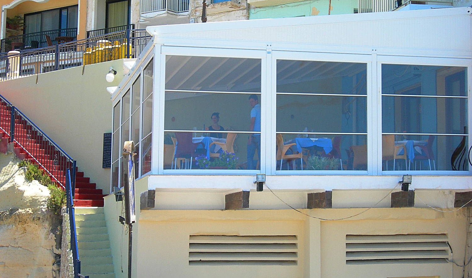 vista1-1 (1) Vista Retractable Shades are cassette retractable curtains for wind and rain protection. Opens vertically on pergolas, patios and windows. Washington, DC, Baltimore, Annapolis, Maryland